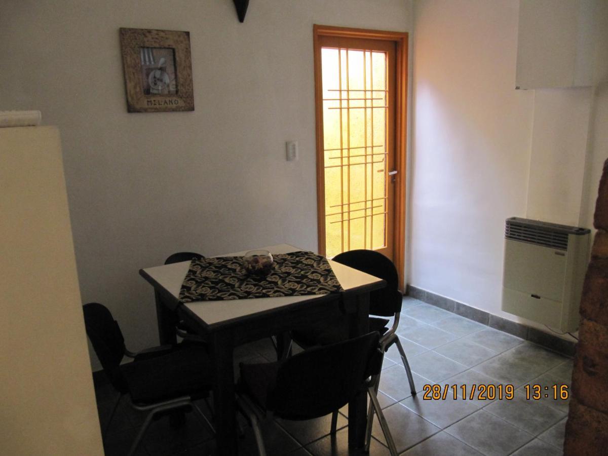 Apart Casas Del Centro El Calafate Extérieur photo